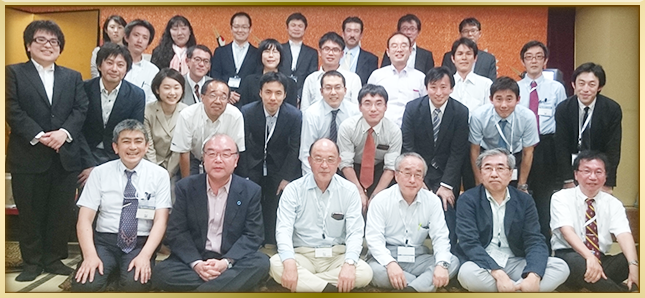 懇親会の様子